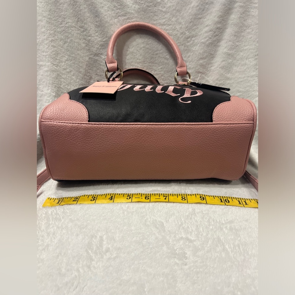 Juicy Couture Urban Heritage Bowler Bag – Pink & Black Logo Satchel NWT - Picture 5 of 9